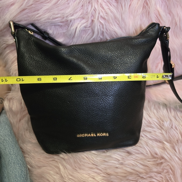 Michael Kors Black Leather Shoulder Bag - Picture 3 of 5